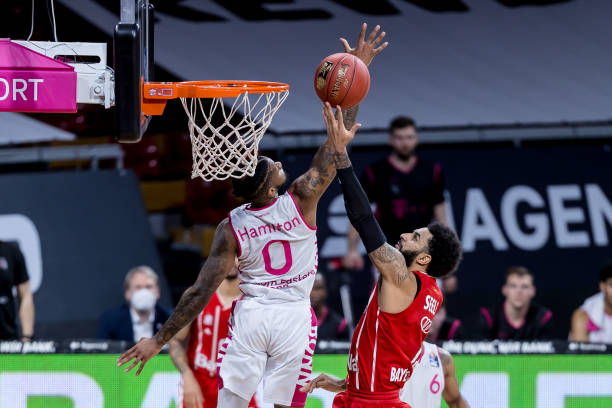 伯德和东契奇之间有何区别？约翰-塞利：拉里会防守 从未见过他犯错